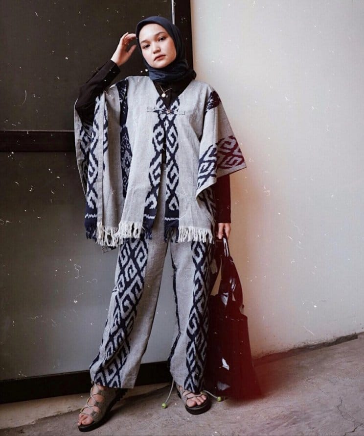 Baju Seragam Batik